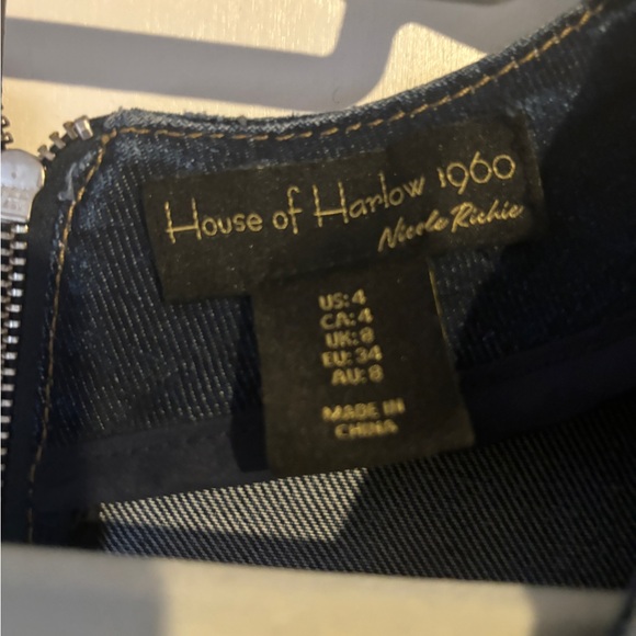 House of Harlow soft denim peplum dress size 4 never worn - Picture 5 of 5